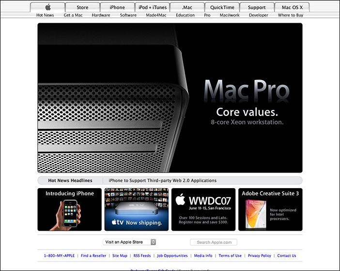 （WayBack Machine経由の）2007年のAppleのトップページ。ナビゲーションバーのデザインスタイルは光沢感のある立体的タブがあるもの。